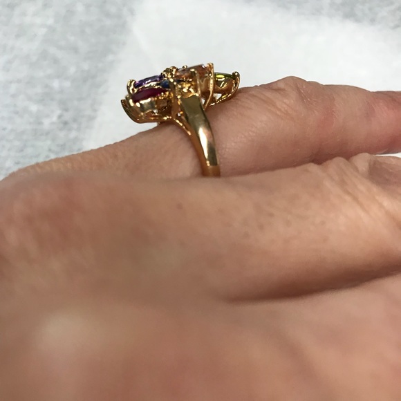 Ring - Picture 2 of 5